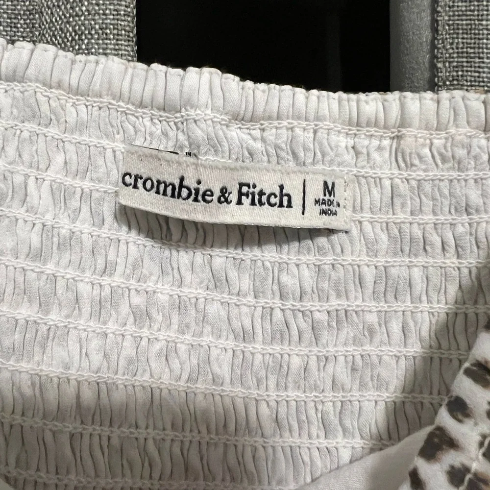Abercrombie Leopard Print Puff Sleeve Top
